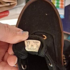 Womens Black Canvas Low-Top Sneakers